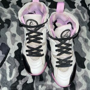 Jordan Men’s Black, White, and Purple Sneakers